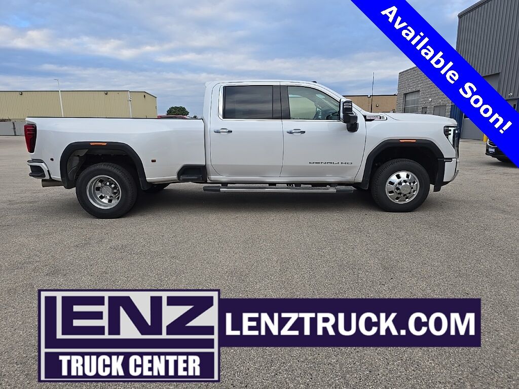 2025 GMC Sierra 3500HD 4x4 Crew Cab Denali DRW Fond du Lac WI