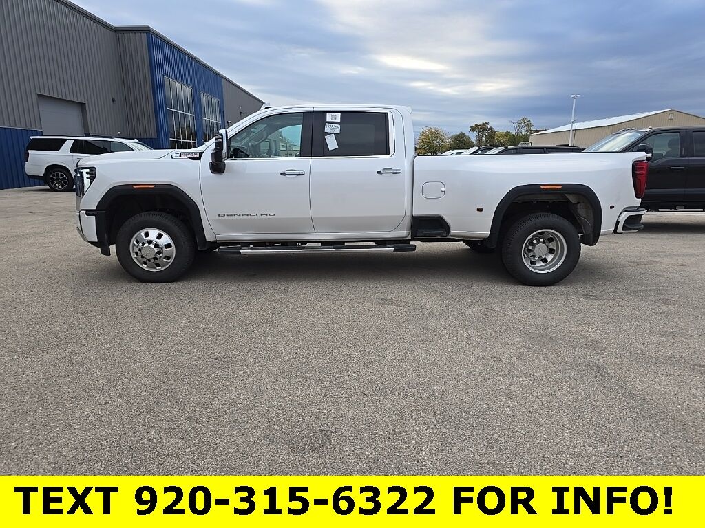 2025 GMC Sierra 3500HD 4x4 Crew Cab Denali DRW Fond du Lac WI