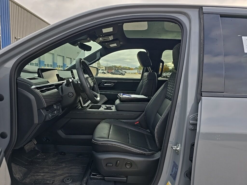 2025 GMC Sierra EV 4x4 Crew Cab Denali Minocqua WI