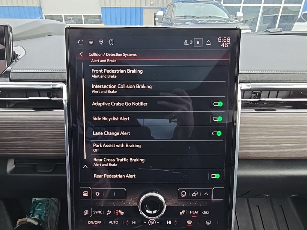 2025 GMC Sierra EV 4x4 Crew Cab Denali Minocqua WI