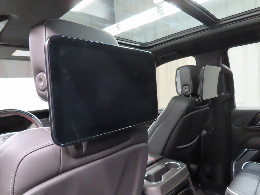 2025 GMC Yukon AT4 Ultimate 4WD Fond du Lac WI 2025 GMC Yukon AT4 Ultimate 4WD Fond du Lac WI