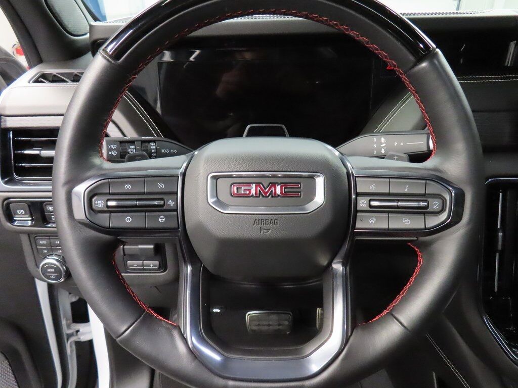 2025 GMC Yukon AT4 Ultimate 4WD Fond du Lac WI 2025 GMC Yukon AT4 Ultimate 4WD Fond du Lac WI