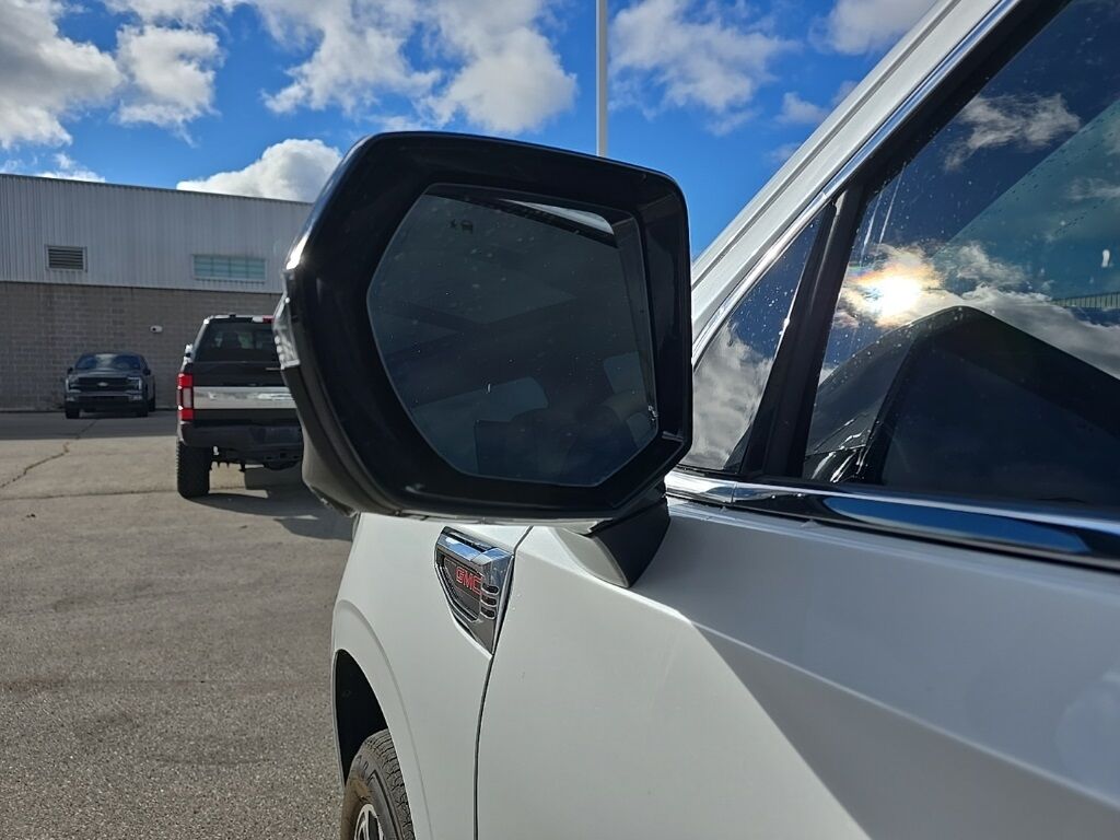 2025 GMC Yukon Denali 4WD 7 Passenger Fond du Lac WI 2025 GMC Yukon Denali 4WD 7 Passenger Fond du Lac WI