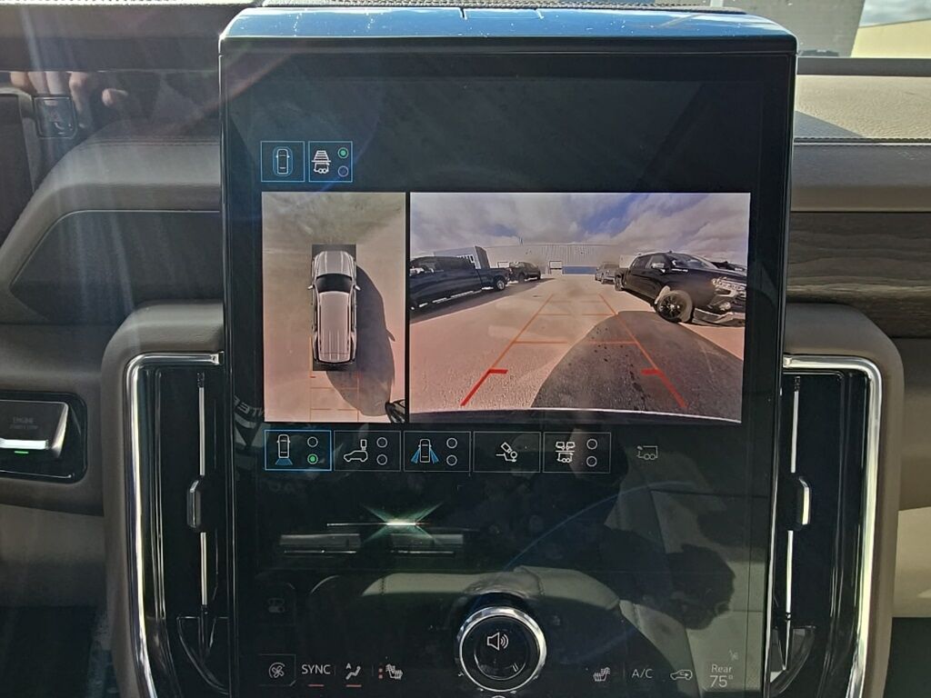 2025 GMC Yukon Denali 4WD 7 Passenger Fond du Lac WI 2025 GMC Yukon Denali 4WD 7 Passenger Fond du Lac WI