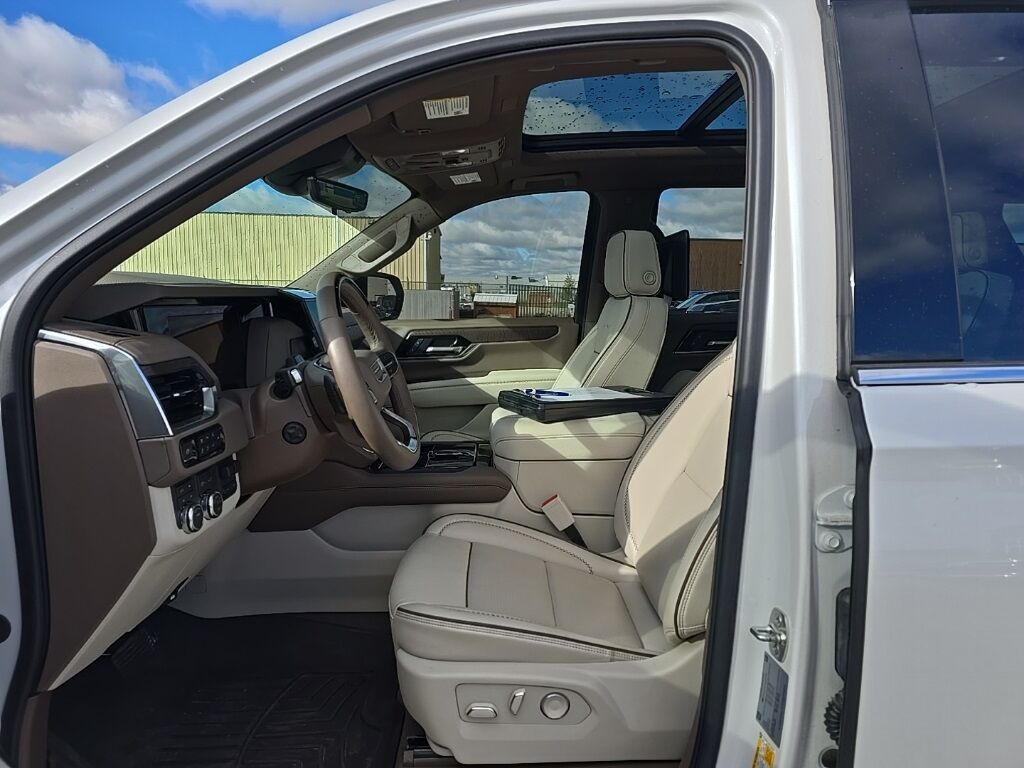 2025 GMC Yukon Denali 4WD 7 Passenger Fond du Lac WI 2025 GMC Yukon Denali 4WD 7 Passenger Fond du Lac WI