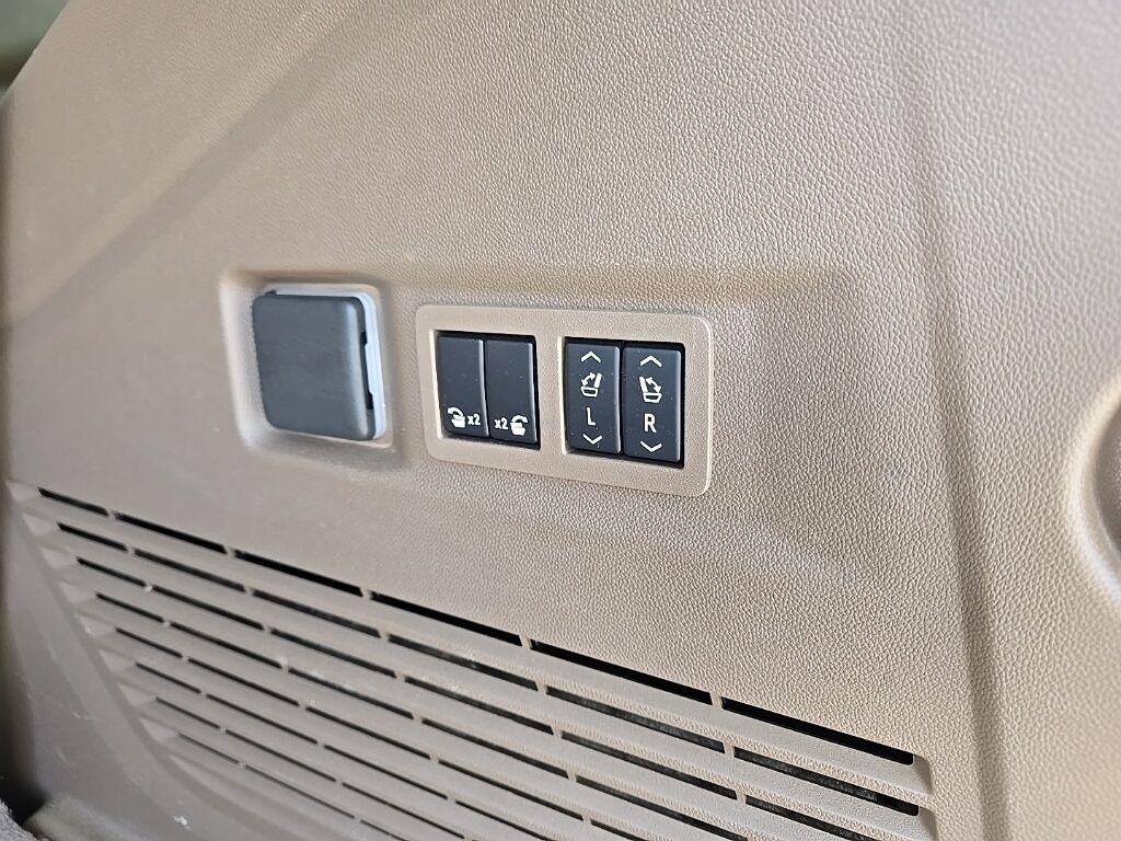 2025 GMC Yukon Denali 4WD 7 Passenger Fond du Lac WI 2025 GMC Yukon Denali 4WD 7 Passenger Fond du Lac WI