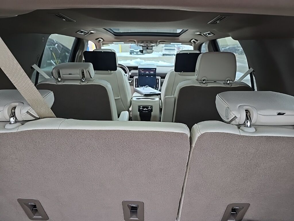 2025 GMC Yukon Denali 4WD Fond du Lac WI 2025 GMC Yukon Denali 4WD Fond du Lac WI