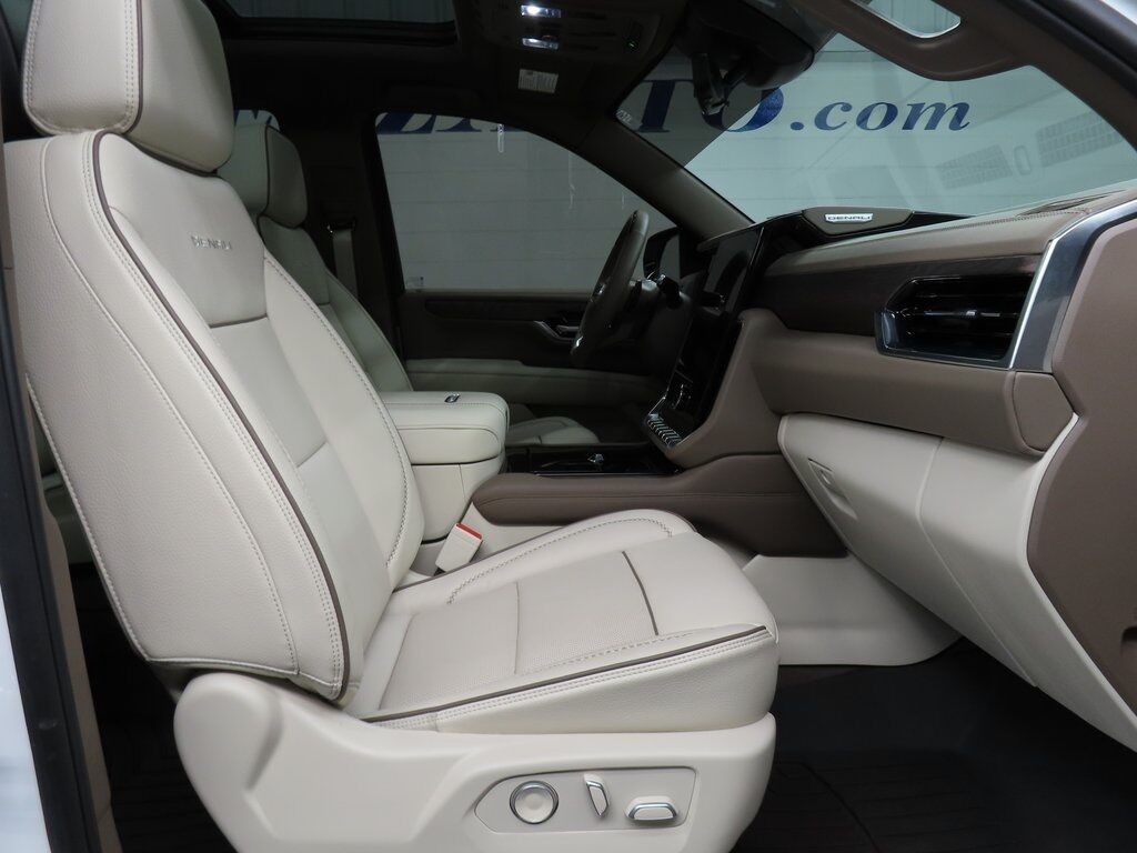 2025 GMC Yukon Denali 4WD Fond du Lac WI 2025 GMC Yukon Denali 4WD Fond du Lac WI