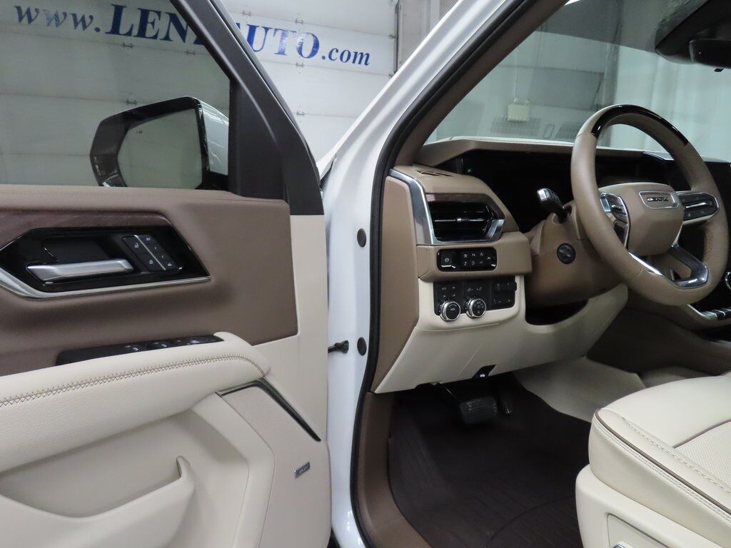 2025 GMC Yukon Denali 4WD Fond du Lac WI 2025 GMC Yukon Denali 4WD Fond du Lac WI