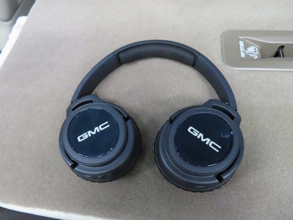 2025 GMC Yukon Denali 4WD Fond du Lac WI 2025 GMC Yukon Denali 4WD Fond du Lac WI