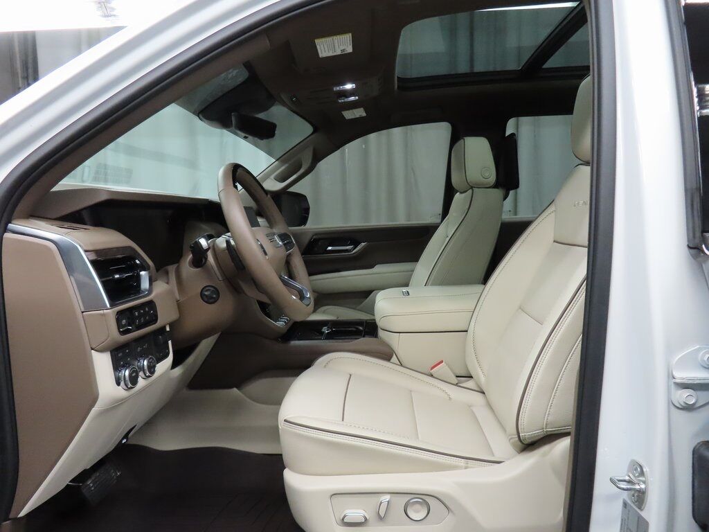 2025 GMC Yukon Denali 4WD Fond du Lac WI 2025 GMC Yukon Denali 4WD Fond du Lac WI