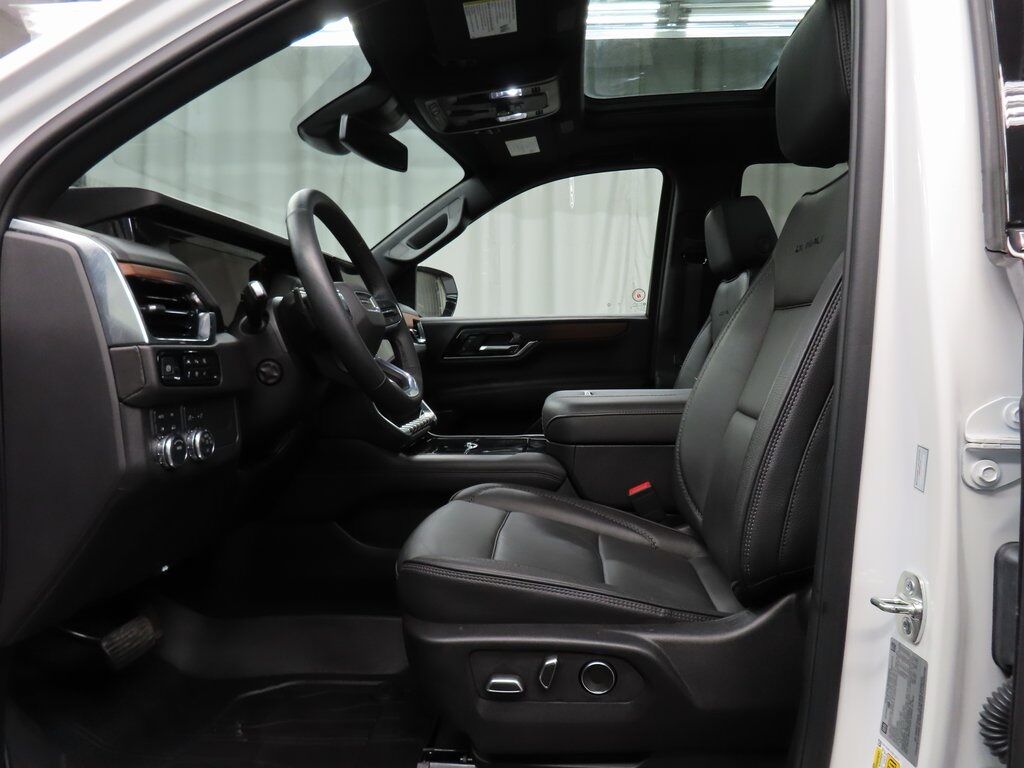 2025 GMC Yukon Denali 4WD Fond du Lac WI 2025 GMC Yukon Denali 4WD Fond du Lac WI