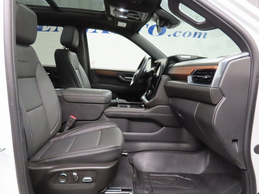 2025 GMC Yukon Denali 4WD Fond du Lac WI 2025 GMC Yukon Denali 4WD Fond du Lac WI