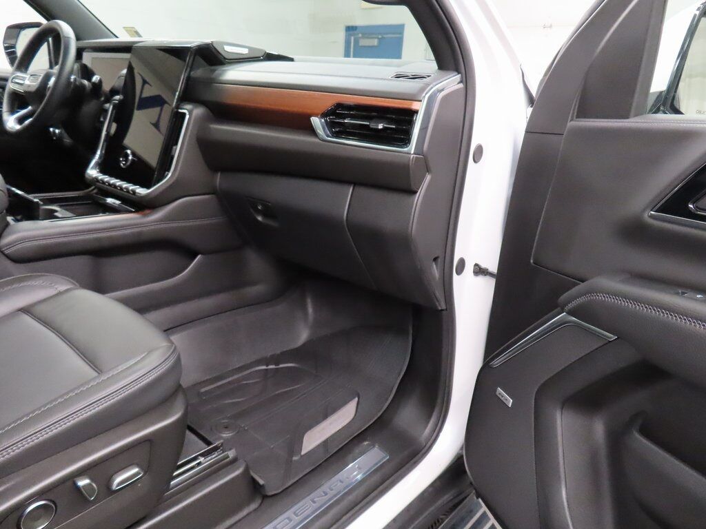 2025 GMC Yukon Denali 4WD Fond du Lac WI 2025 GMC Yukon Denali 4WD Fond du Lac WI