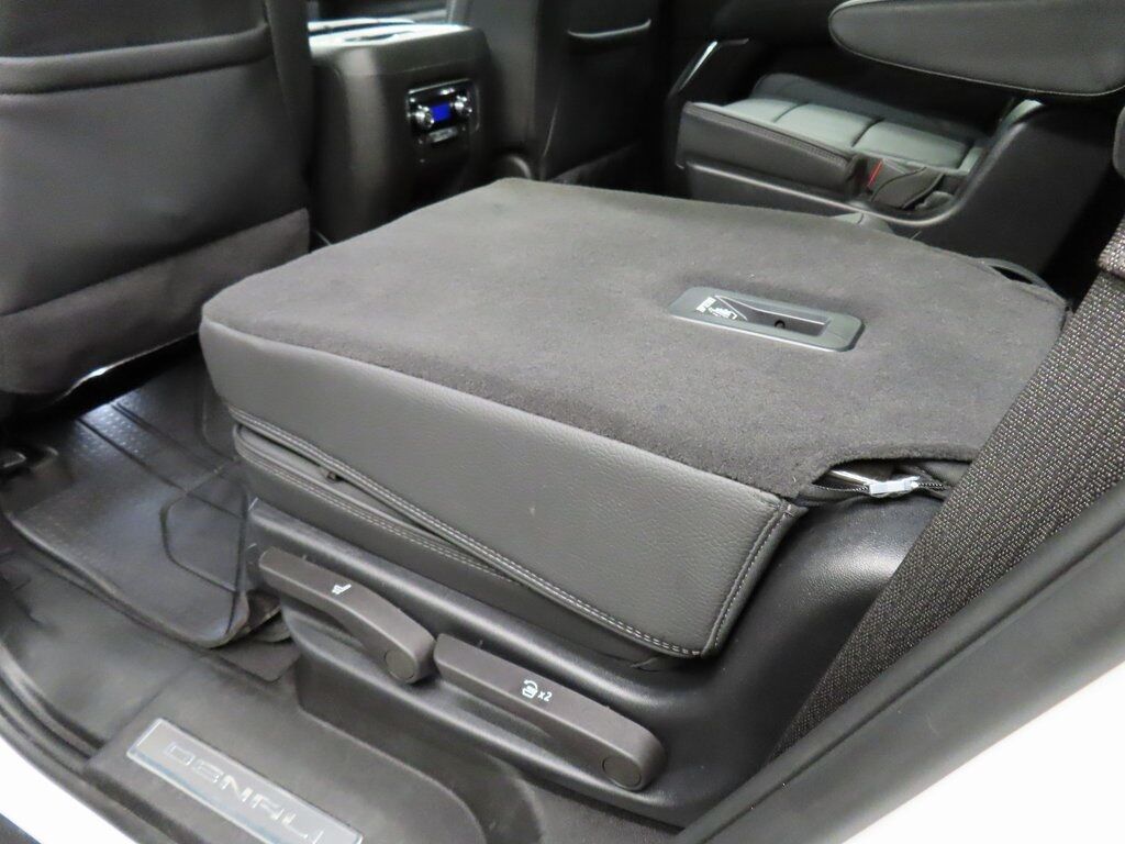 2025 GMC Yukon Denali 4WD Fond du Lac WI 2025 GMC Yukon Denali 4WD Fond du Lac WI