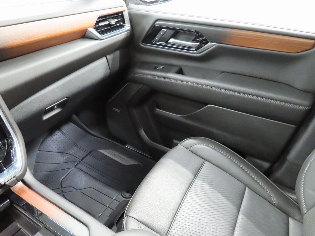 2025 GMC Yukon Denali 4WD Fond du Lac WI 2025 GMC Yukon Denali 4WD Fond du Lac WI