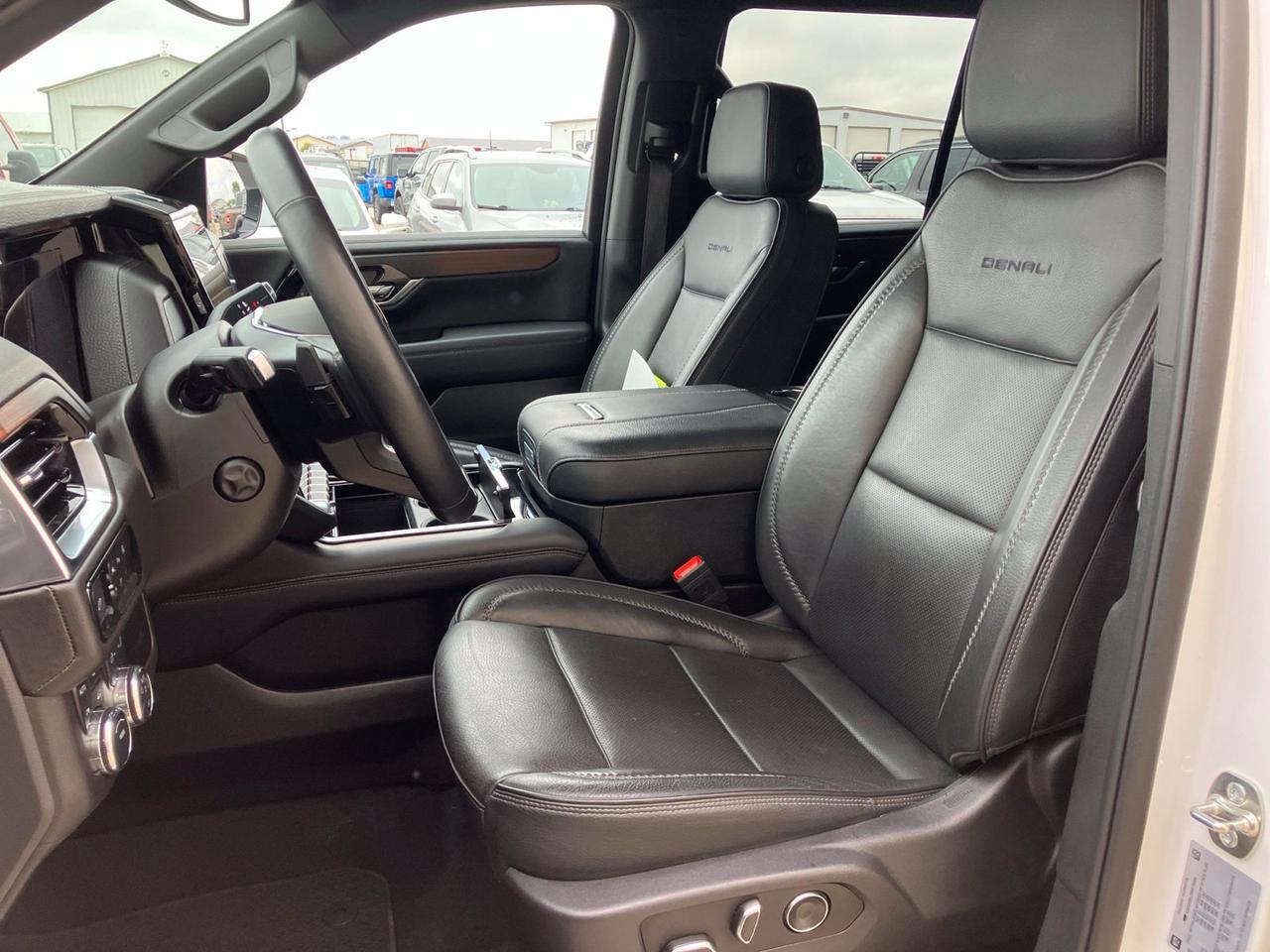 2025 GMC Yukon Denali Watertown SD 2025 GMC Yukon Denali Watertown SD