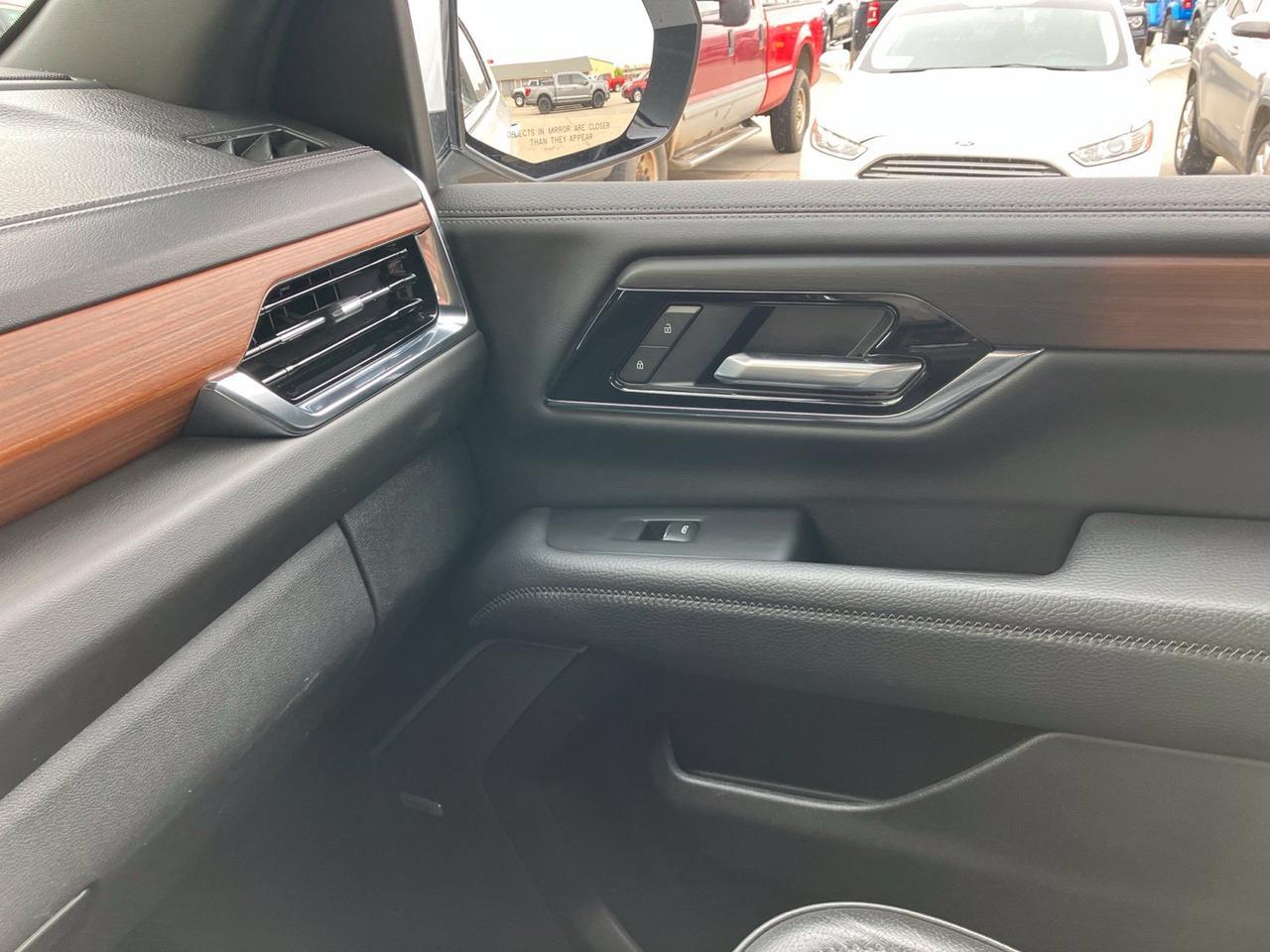 2025 GMC Yukon Denali Watertown SD 2025 GMC Yukon Denali Watertown SD