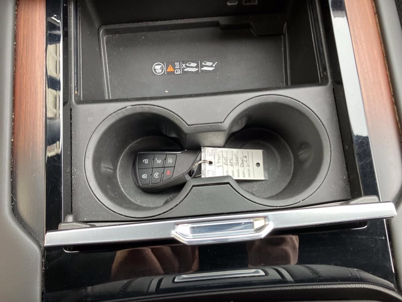 2025 GMC Yukon Denali Watertown SD 2025 GMC Yukon Denali Watertown SD