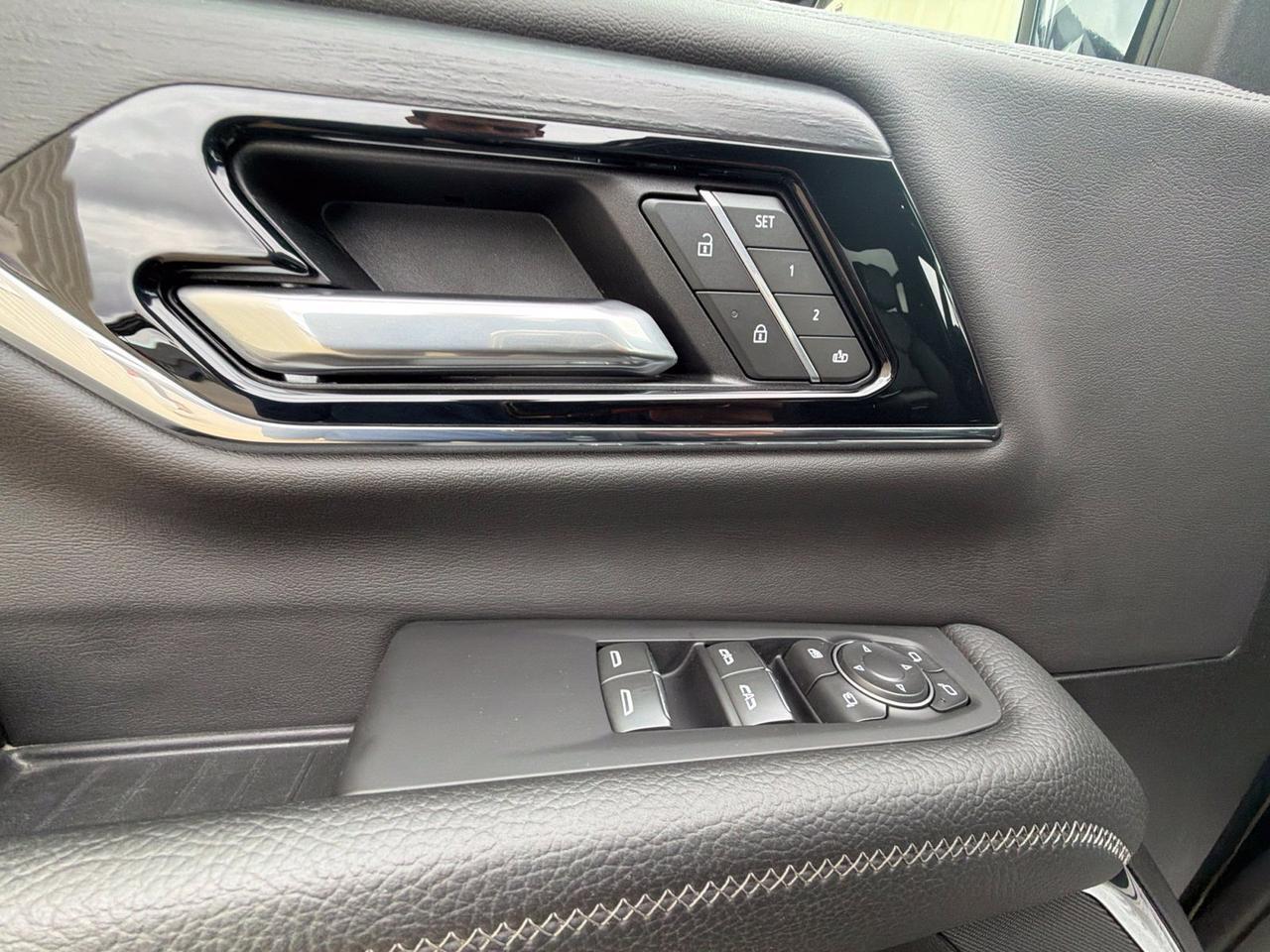 2025 GMC Yukon Denali Watertown SD 2025 GMC Yukon Denali Watertown SD