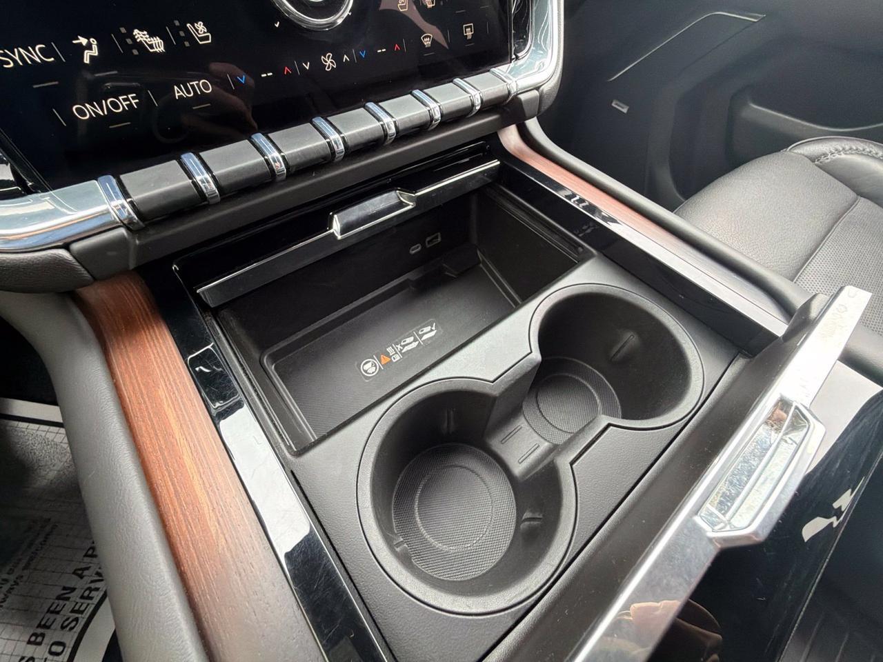 2025 GMC Yukon Denali Watertown SD 2025 GMC Yukon Denali Watertown SD