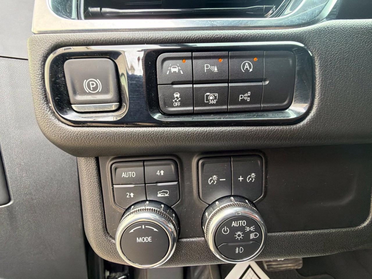 2025 GMC Yukon Denali Watertown SD 2025 GMC Yukon Denali Watertown SD