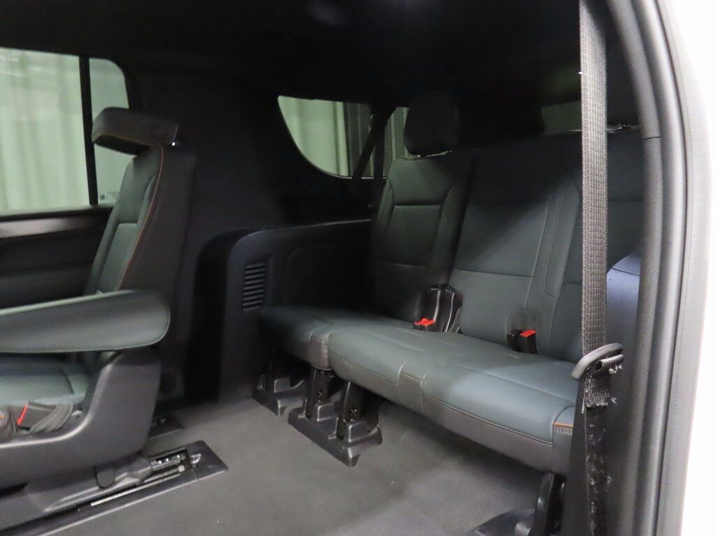 2025 GMC Yukon XL AT4 4WD 7 Passenger Fond du Lac WI