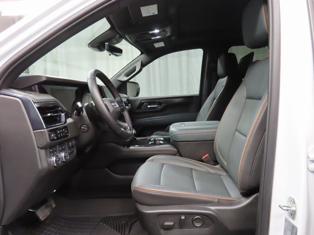 2025 GMC Yukon XL AT4 4WD 7 Passenger Fond du Lac WI