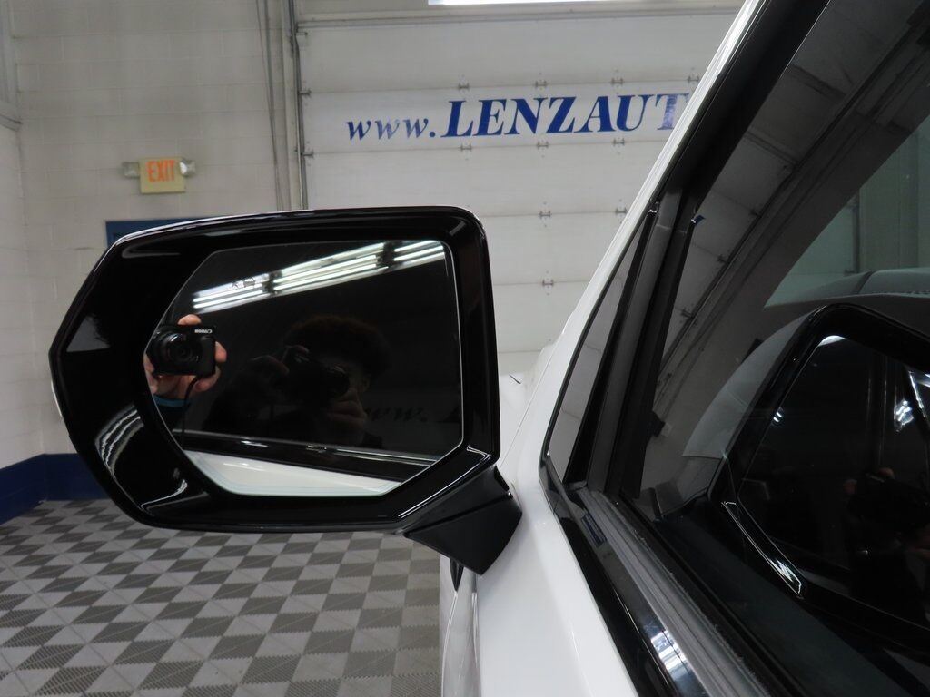 2025 GMC Yukon XL AT4 4WD Fond du Lac WI 2025 GMC Yukon XL AT4 4WD Fond du Lac WI