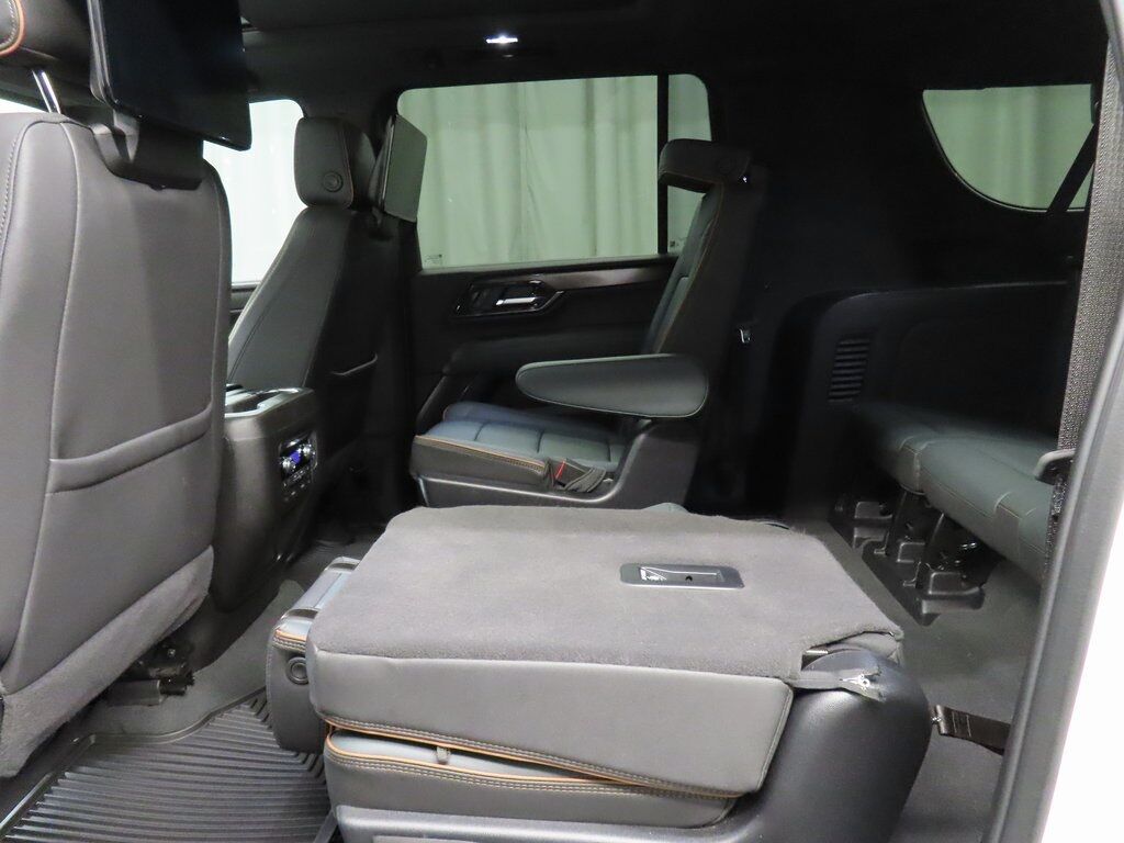 2025 GMC Yukon XL AT4 4WD Fond du Lac WI 2025 GMC Yukon XL AT4 4WD Fond du Lac WI