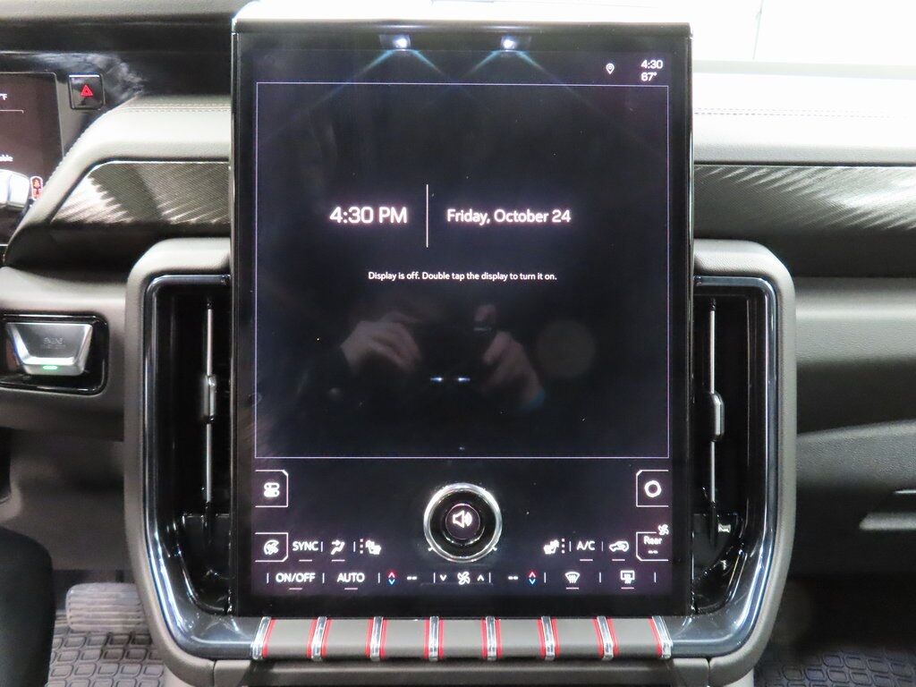 2025 GMC Yukon XL AT4 4WD Fond du Lac WI 2025 GMC Yukon XL AT4 4WD Fond du Lac WI