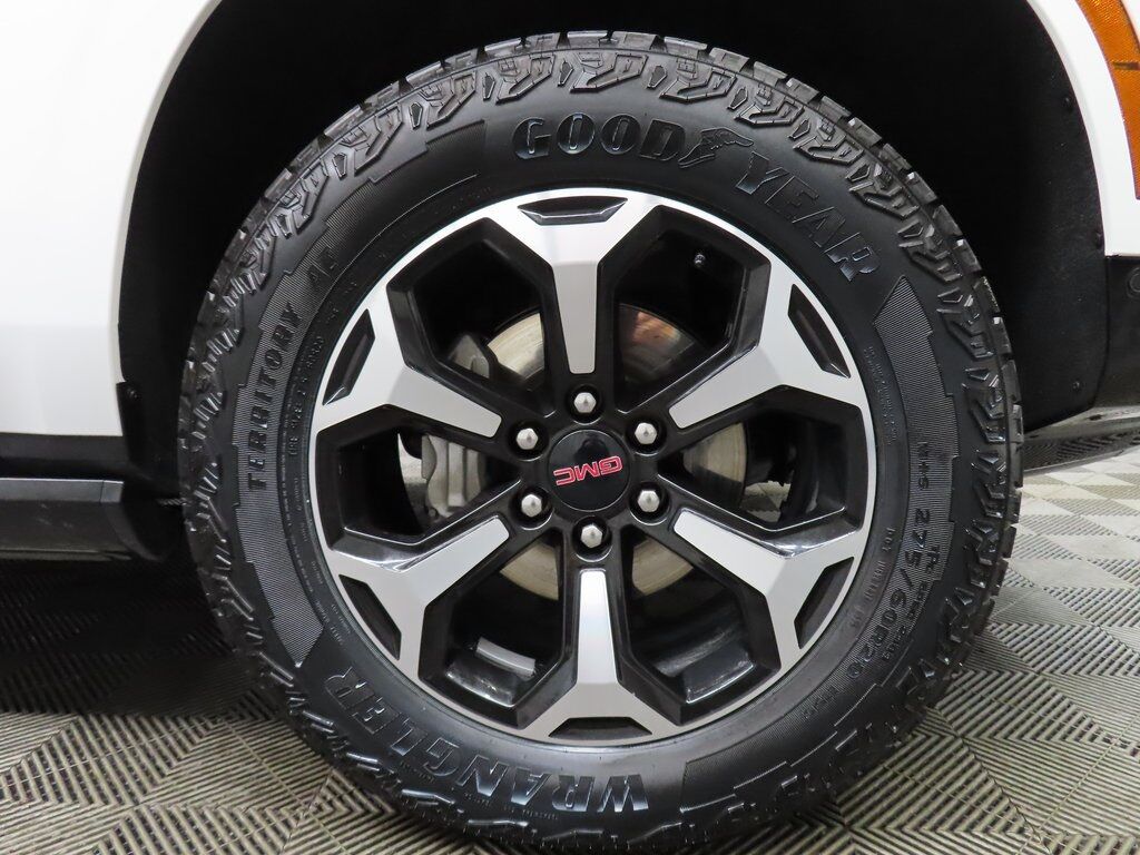 2025 GMC Yukon XL AT4 4WD Fond du Lac WI 2025 GMC Yukon XL AT4 4WD Fond du Lac WI