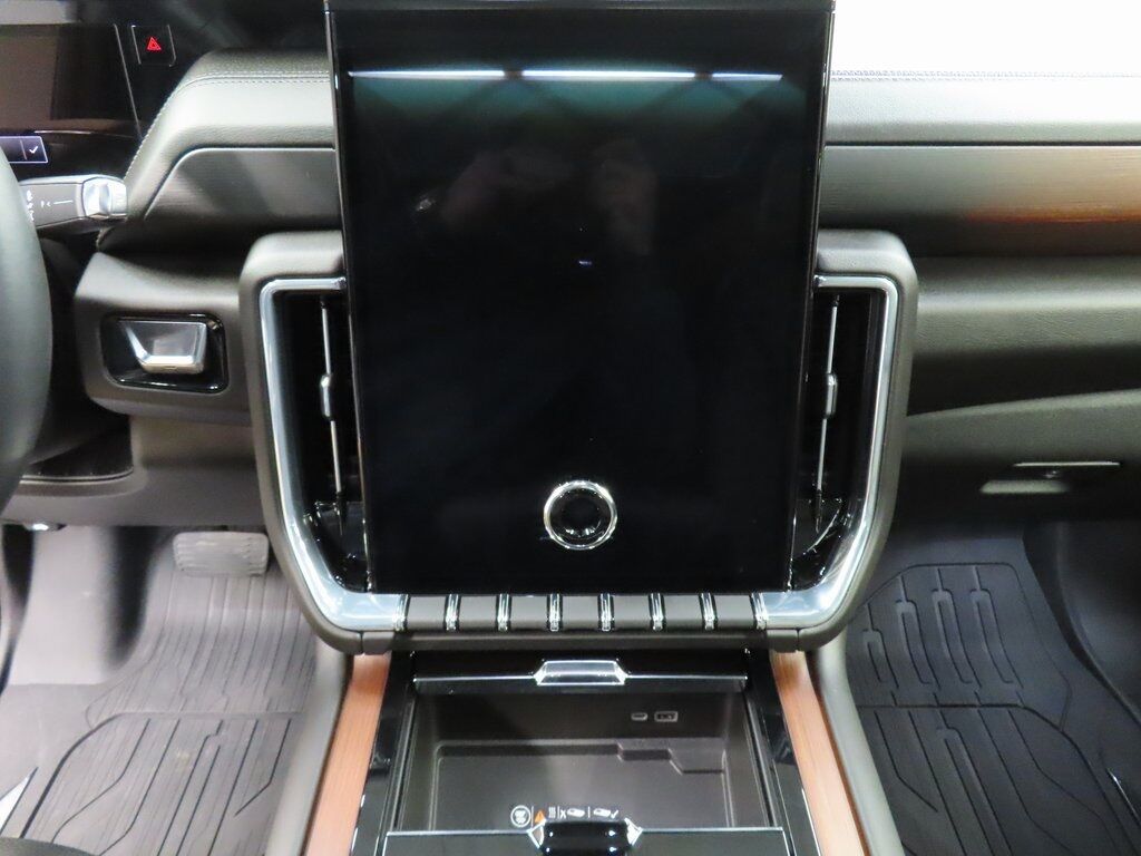 2025 GMC Yukon XL Denali 4WD Fond du Lac WI 2025 GMC Yukon XL Denali 4WD Fond du Lac WI