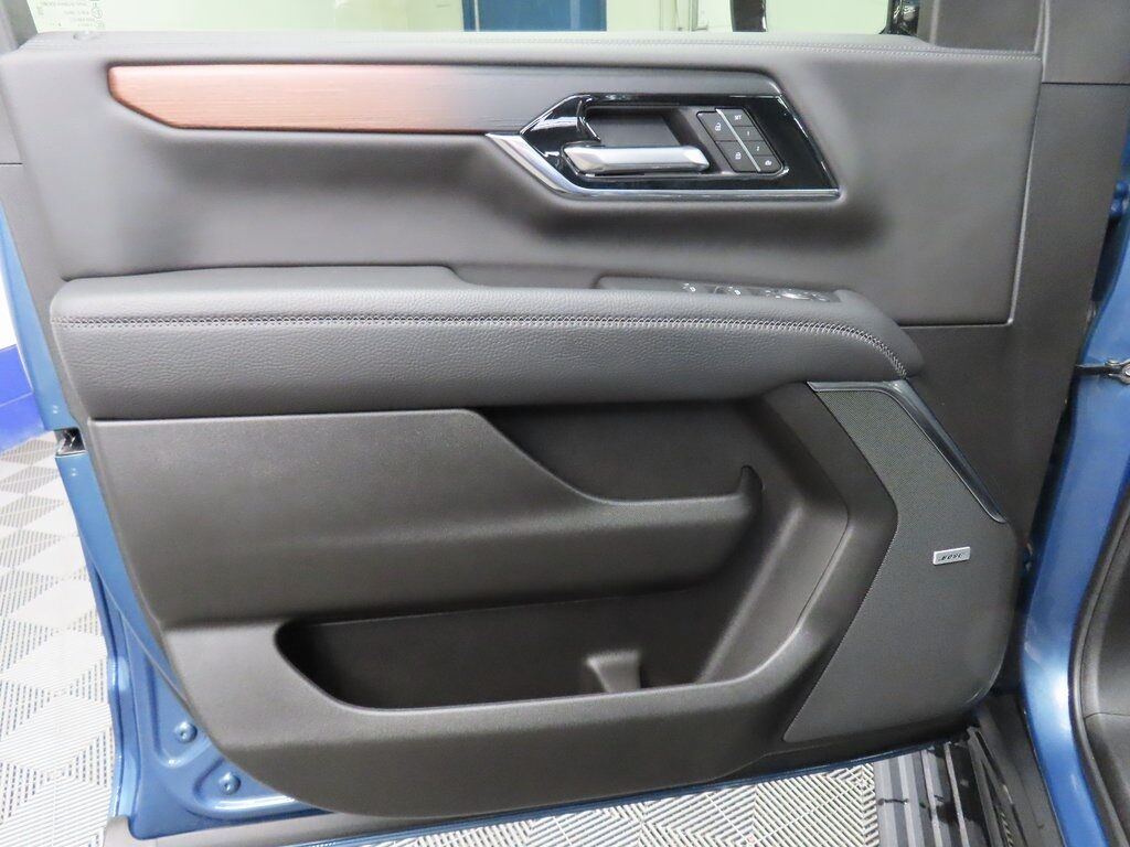 2025 GMC Yukon XL Denali 4WD Fond du Lac WI 2025 GMC Yukon XL Denali 4WD Fond du Lac WI