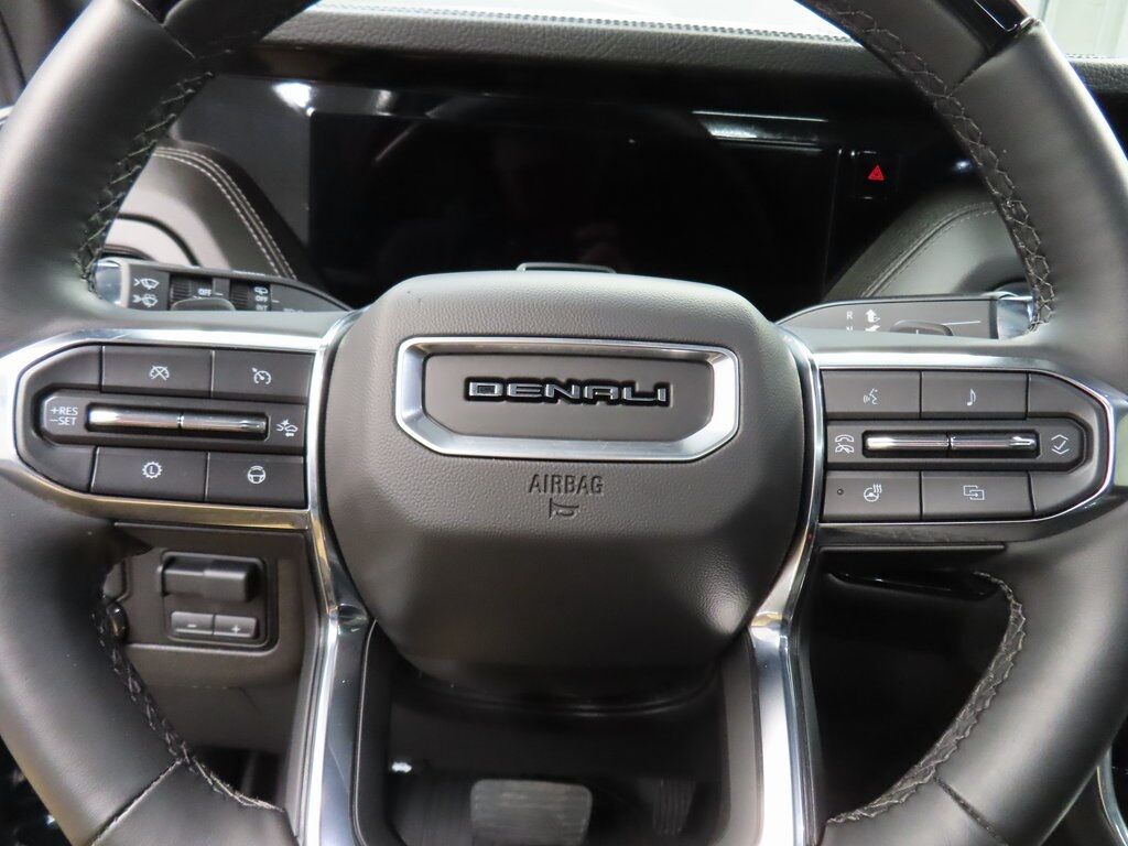 2025 GMC Yukon XL Denali 4WD Fond du Lac WI 2025 GMC Yukon XL Denali 4WD Fond du Lac WI