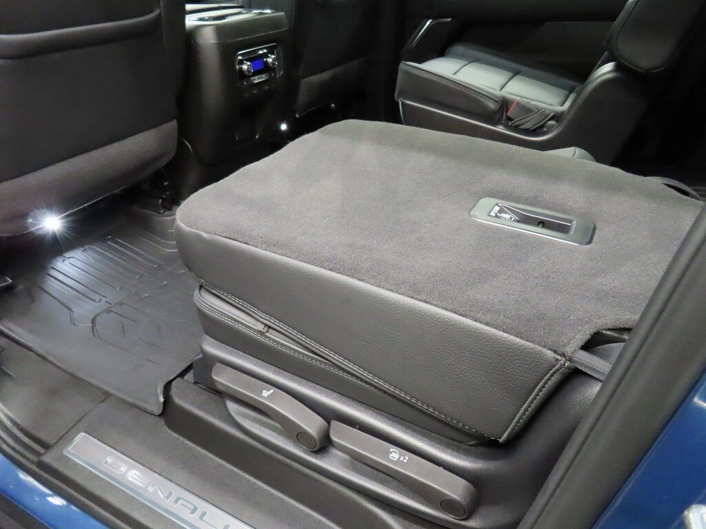 2025 GMC Yukon XL Denali 4WD Fond du Lac WI 2025 GMC Yukon XL Denali 4WD Fond du Lac WI