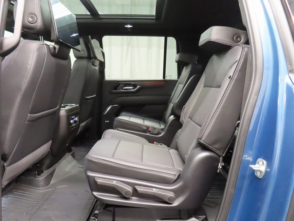 2025 GMC Yukon XL Denali 4WD Fond du Lac WI 2025 GMC Yukon XL Denali 4WD Fond du Lac WI