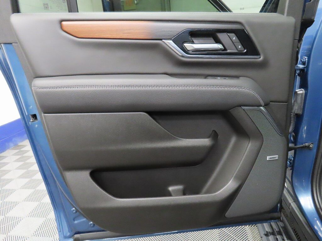 2025 GMC Yukon XL Denali 4WD Fond du Lac WI 2025 GMC Yukon XL Denali 4WD Fond du Lac WI