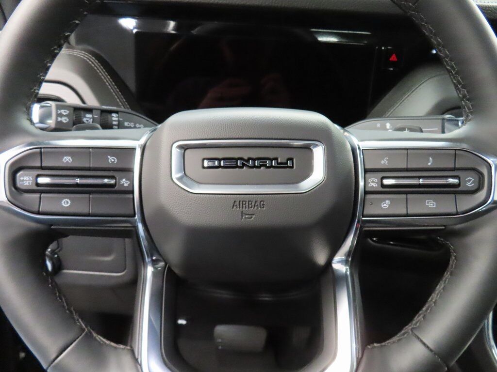 2025 GMC Yukon XL Denali 4WD Fond du Lac WI 2025 GMC Yukon XL Denali 4WD Fond du Lac WI