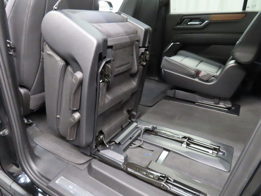 2025 GMC Yukon XL Denali 4WD Fond du Lac WI 2025 GMC Yukon XL Denali 4WD Fond du Lac WI