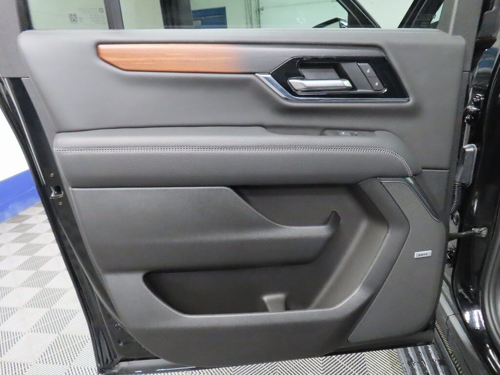 2025 GMC Yukon XL Denali 4WD Fond du Lac WI 2025 GMC Yukon XL Denali 4WD Fond du Lac WI