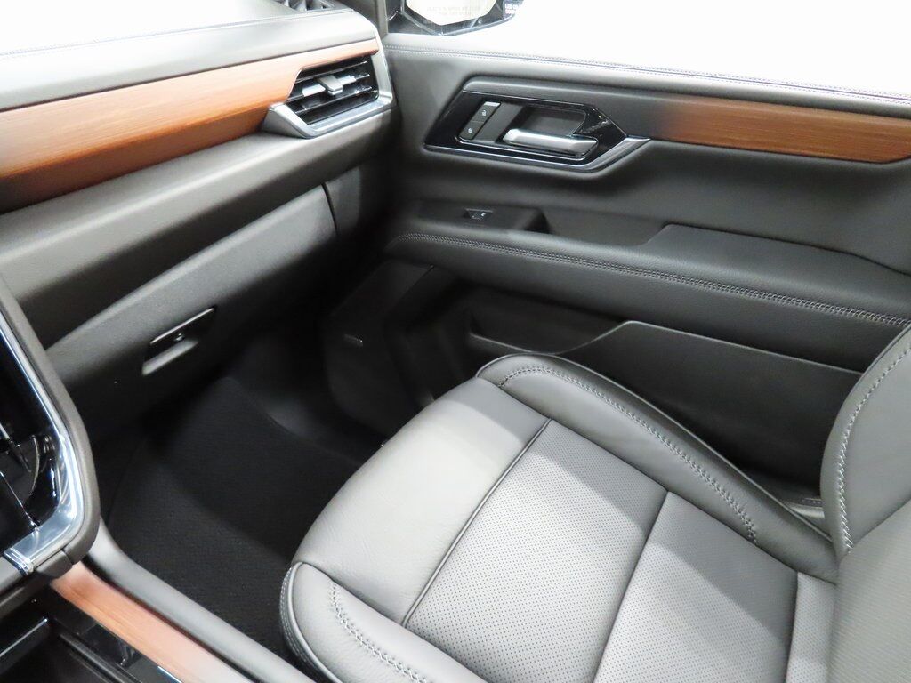 2025 GMC Yukon XL Denali 4WD Fond du Lac WI 2025 GMC Yukon XL Denali 4WD Fond du Lac WI