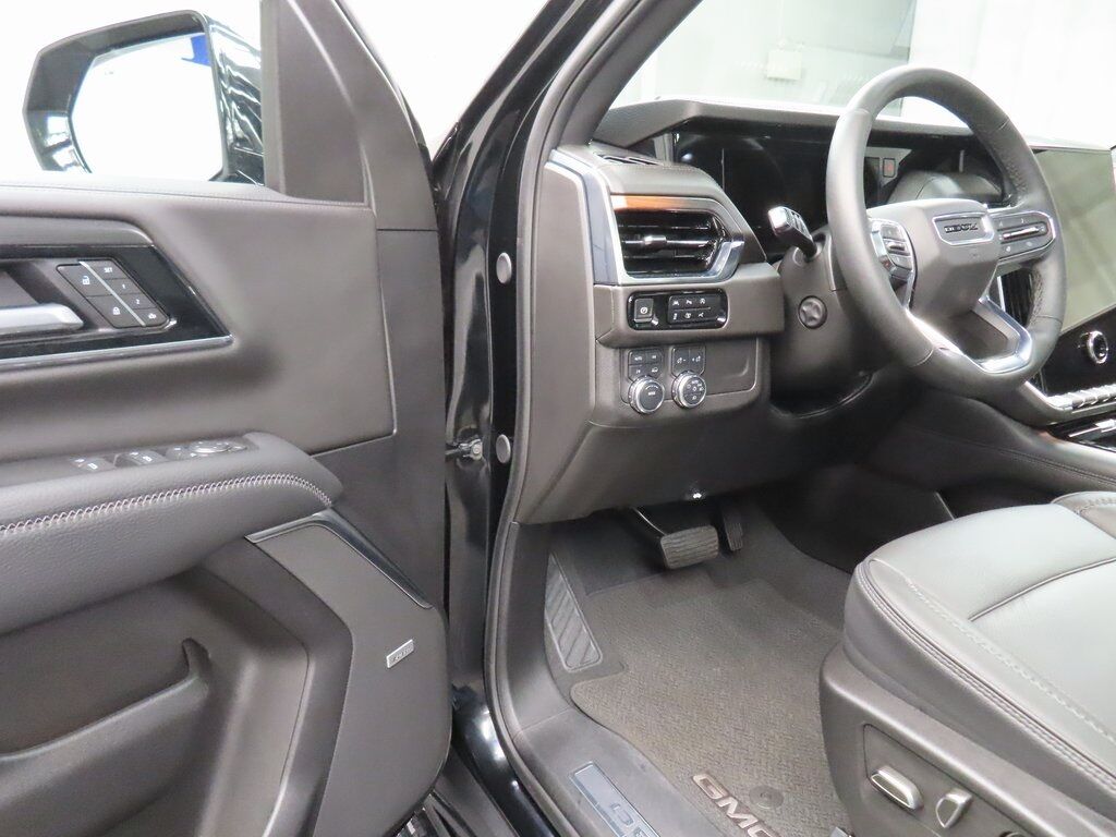 2025 GMC Yukon XL Denali 4WD Fond du Lac WI 2025 GMC Yukon XL Denali 4WD Fond du Lac WI