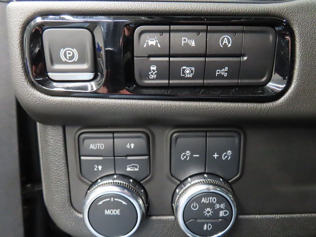 2025 GMC Yukon XL Denali 4WD Fond du Lac WI 2025 GMC Yukon XL Denali 4WD Fond du Lac WI