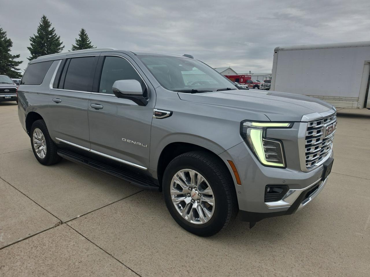 2025 GMC Yukon XL Denali Watertown SD 2025 GMC Yukon XL Denali Watertown SD
