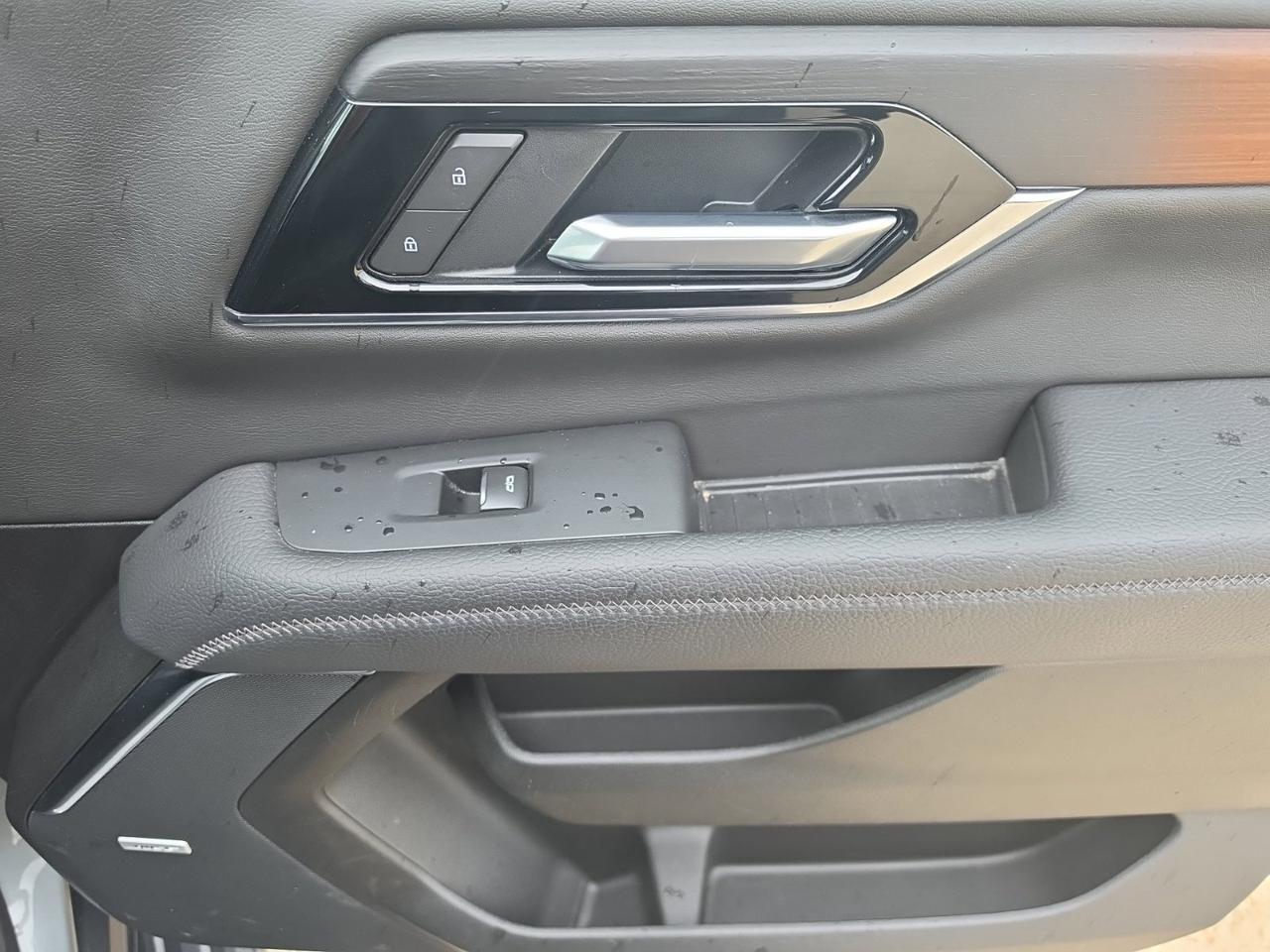 2025 GMC Yukon XL Denali Watertown SD 2025 GMC Yukon XL Denali Watertown SD