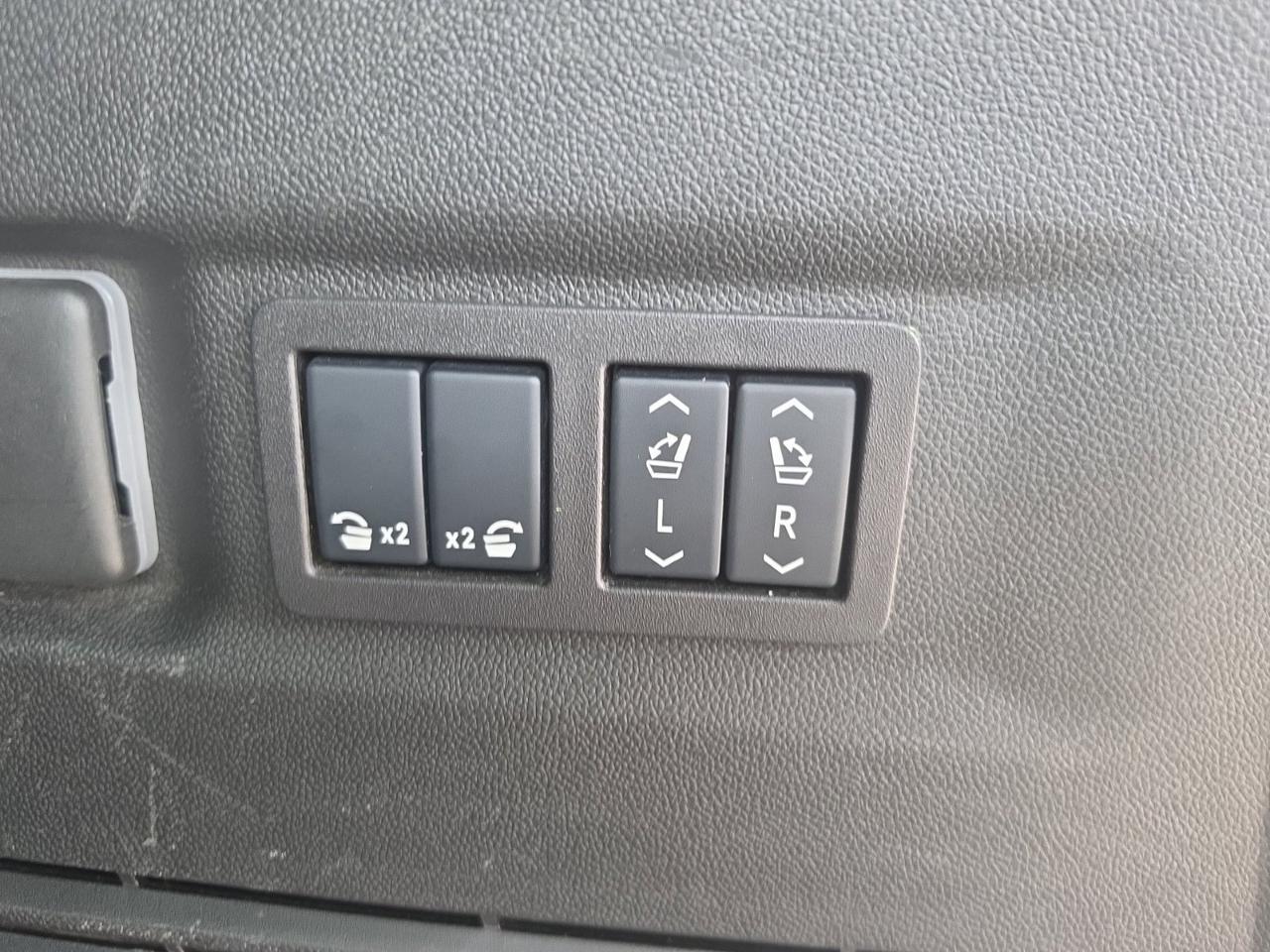 2025 GMC Yukon XL Denali Watertown SD 2025 GMC Yukon XL Denali Watertown SD