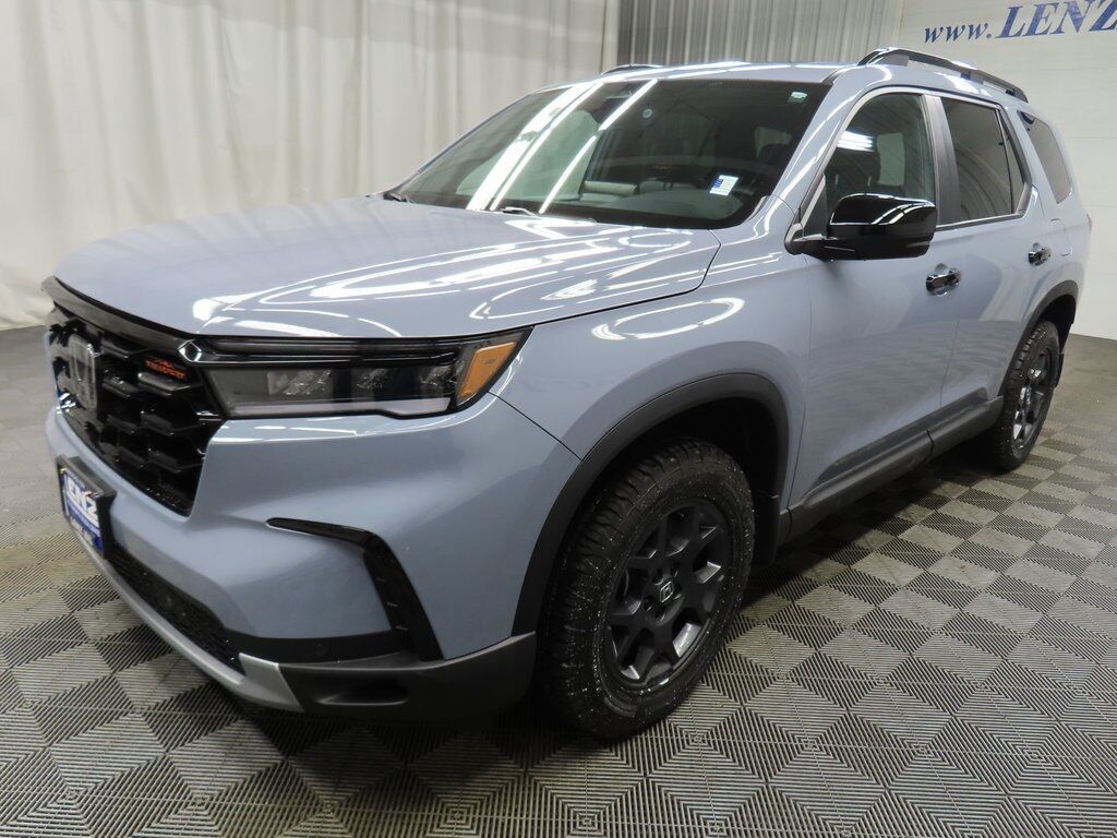 2025 Honda Pilot TrailSport AWD Fond du Lac WI 2025 Honda Pilot TrailSport AWD Fond du Lac WI