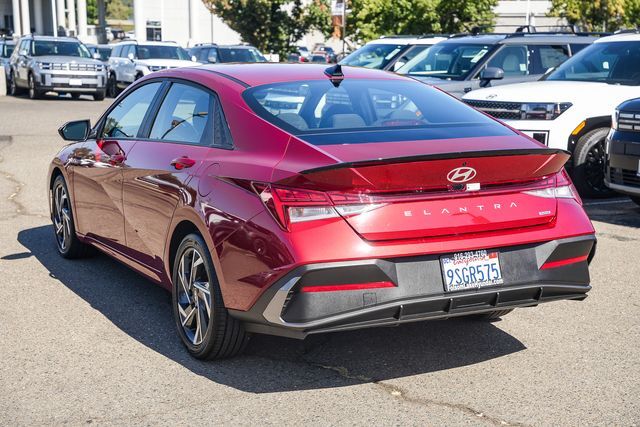 2025 Hyundai Elantra Hybrid SEL Sport 2025 Hyundai Elantra Hybrid SEL Sport
