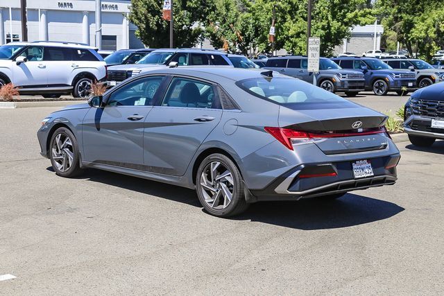 2025 Hyundai Elantra Limited 2025 Hyundai Elantra Limited